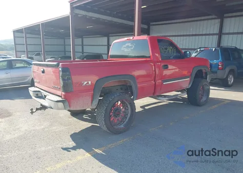 2005 Chevrolet Silverado 1500 Z71 z USA, uszkodzony, nr VIN 1GCEK14T85Z198307